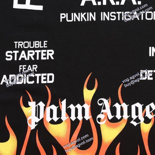 Palm Angels パーム エンジェルス 高級感溢れるデザイン 2020秋冬 ファイアプリントの丸首半袖Tシャツ ブランドコピー 2色可選